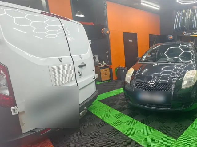 Remplacement du pare-brise sur une Toyota à Corbeil-Essonnes